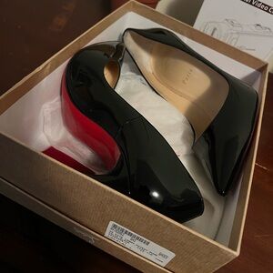 Elegant Black and Red Women's Pumps